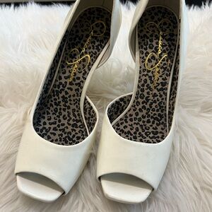 Jessica Simpson Cream Peep-Toe Heels